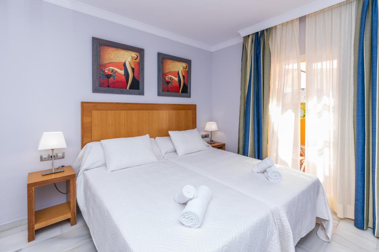 2 Habs Buena Terraza Con Bbq - Wifi, Piscina Lägenhet Mijas Exteriör bild